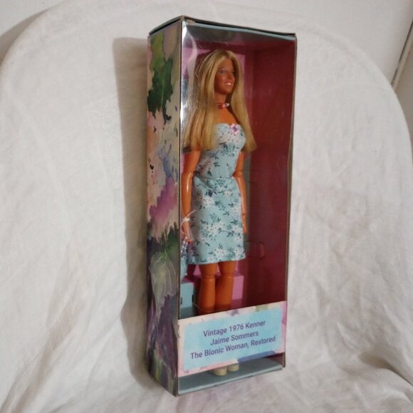 Vintage 1976 Kenner Jamie Sommers The Bionic Woman  Doll, Restored & Reboxed - Picture 2 of 16